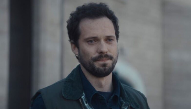 Tom Wozniczka as Thomas in Apple TV's Drops of God Season 2.